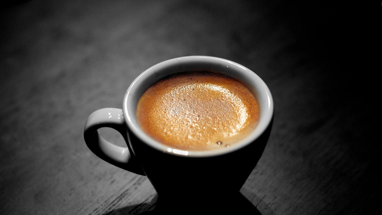 Pre-Workout Supplements: What They Do to Your Heart Rate, HRV, and Sleep